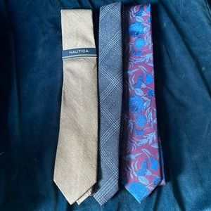 Lot of 3 ties. Tallia, Penguin, Nautica. EUC or NWT. Floral, solid and plaid.